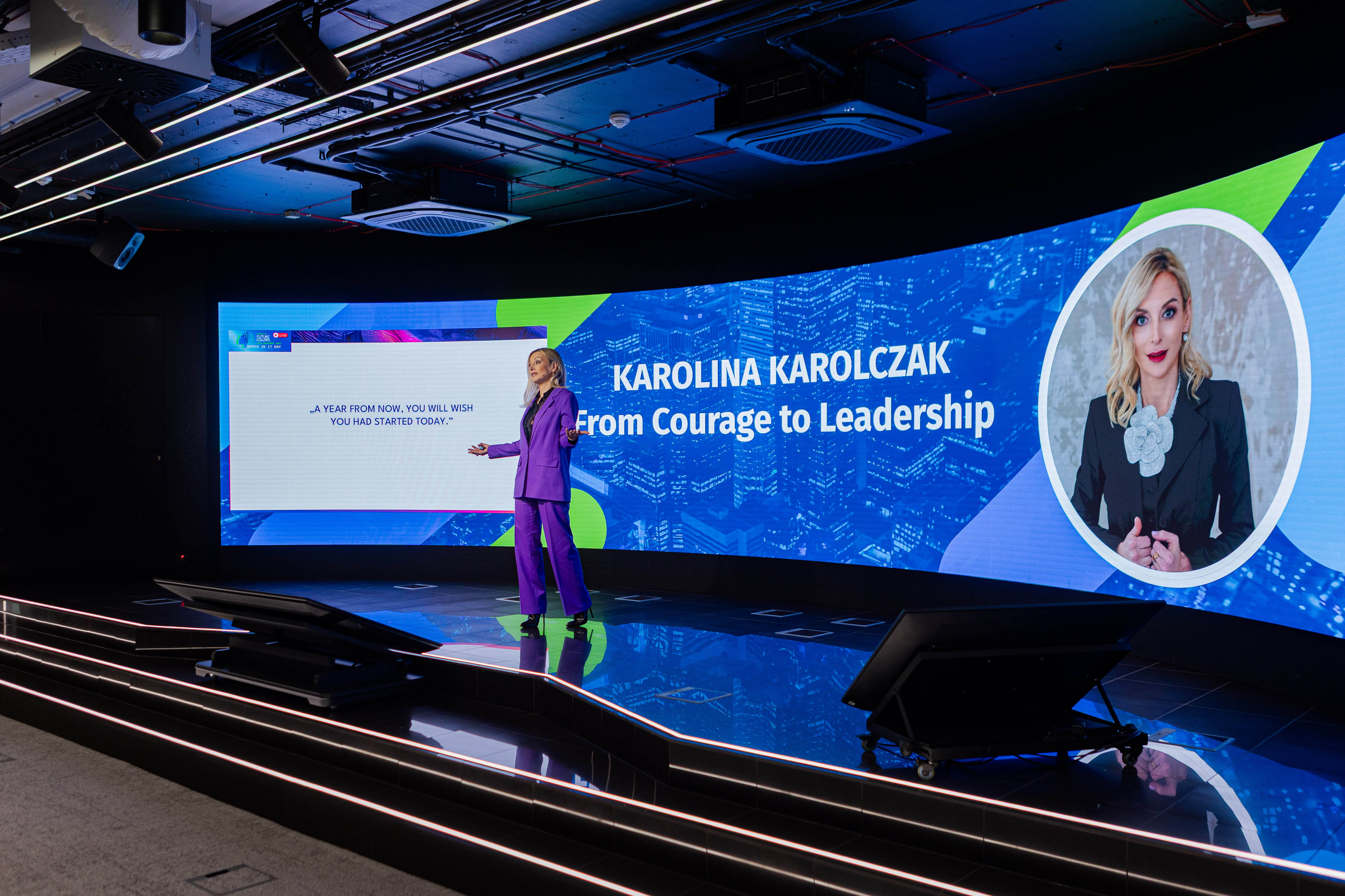 Speaker on stage at Women in IT Day